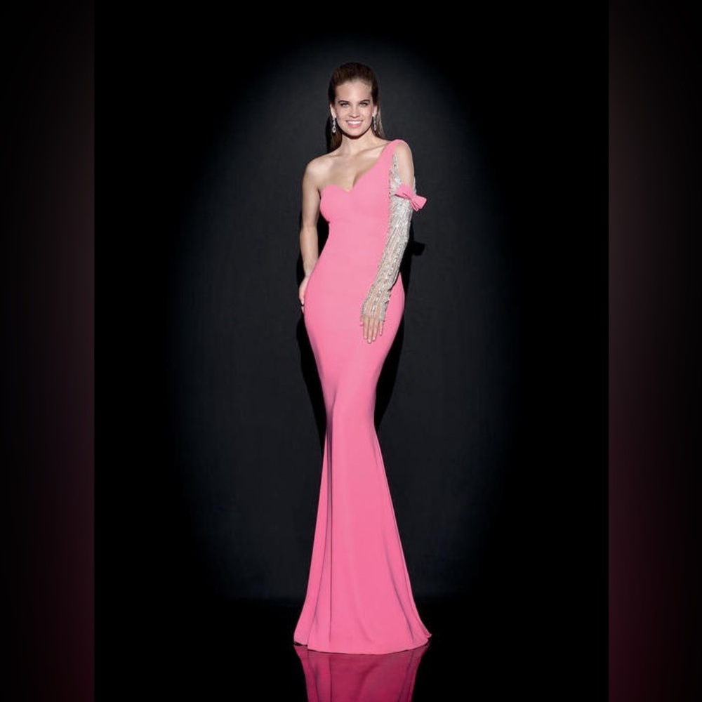 Pink Tarik Ediz evening gown - size 10